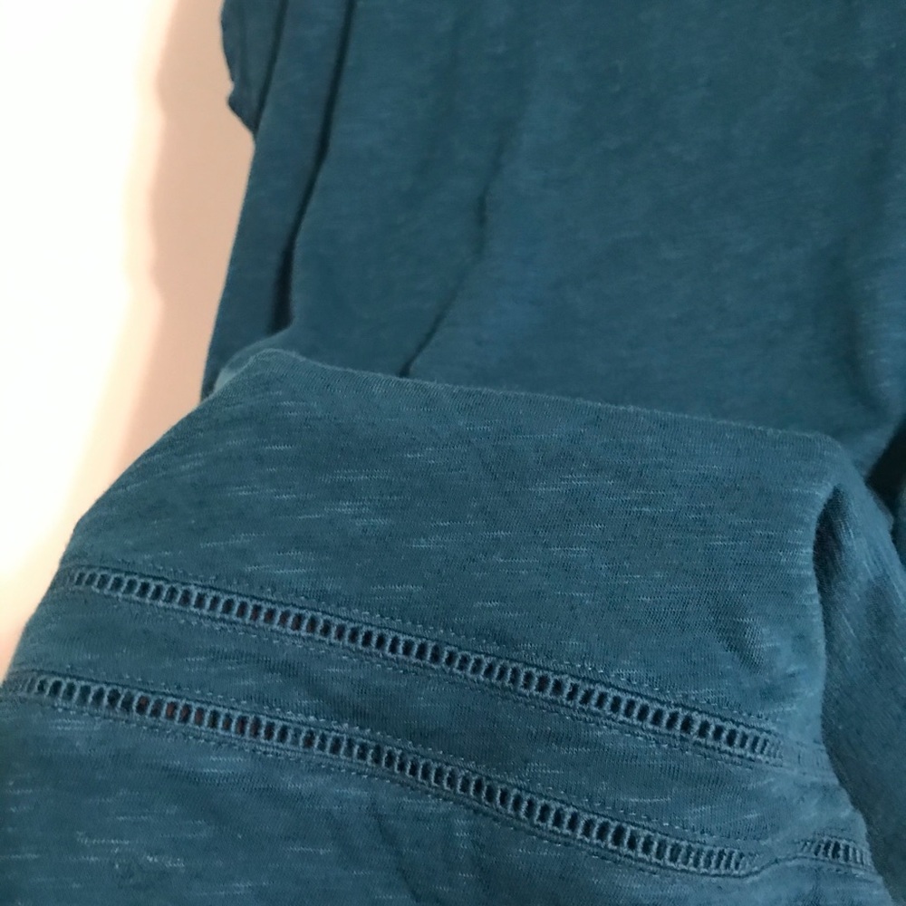 gap t-shirt - Picture 2 of 3